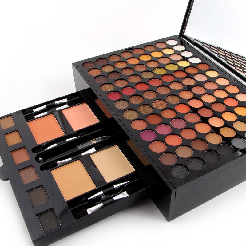 180-Color Eyeshadow & Blush Set